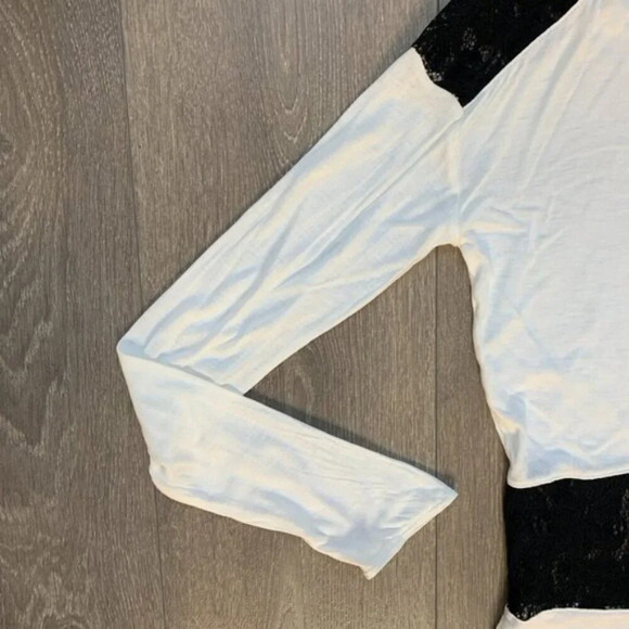 Aritzia Wilfred Top Intricate Lace Long sleeve Casual Basic Cream Size XS - Picture 5 of 12